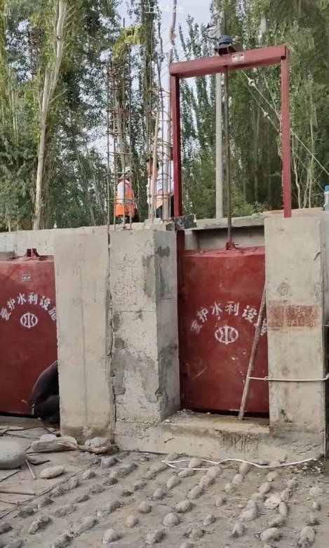 ���̰���